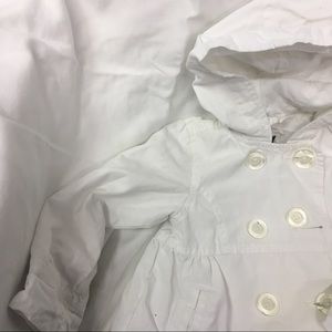 GAP, white jacket, size 3T